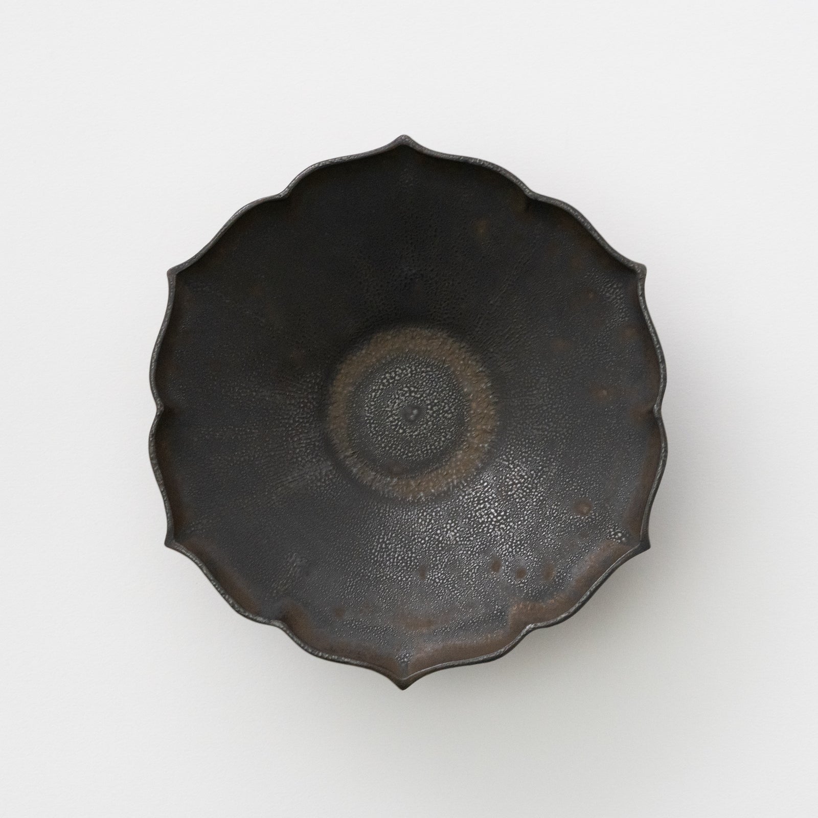山本英樹 / 玄釉 朝顔鉢（小） – HULS GALLERY TOKYO | 現代工芸ギャラリー