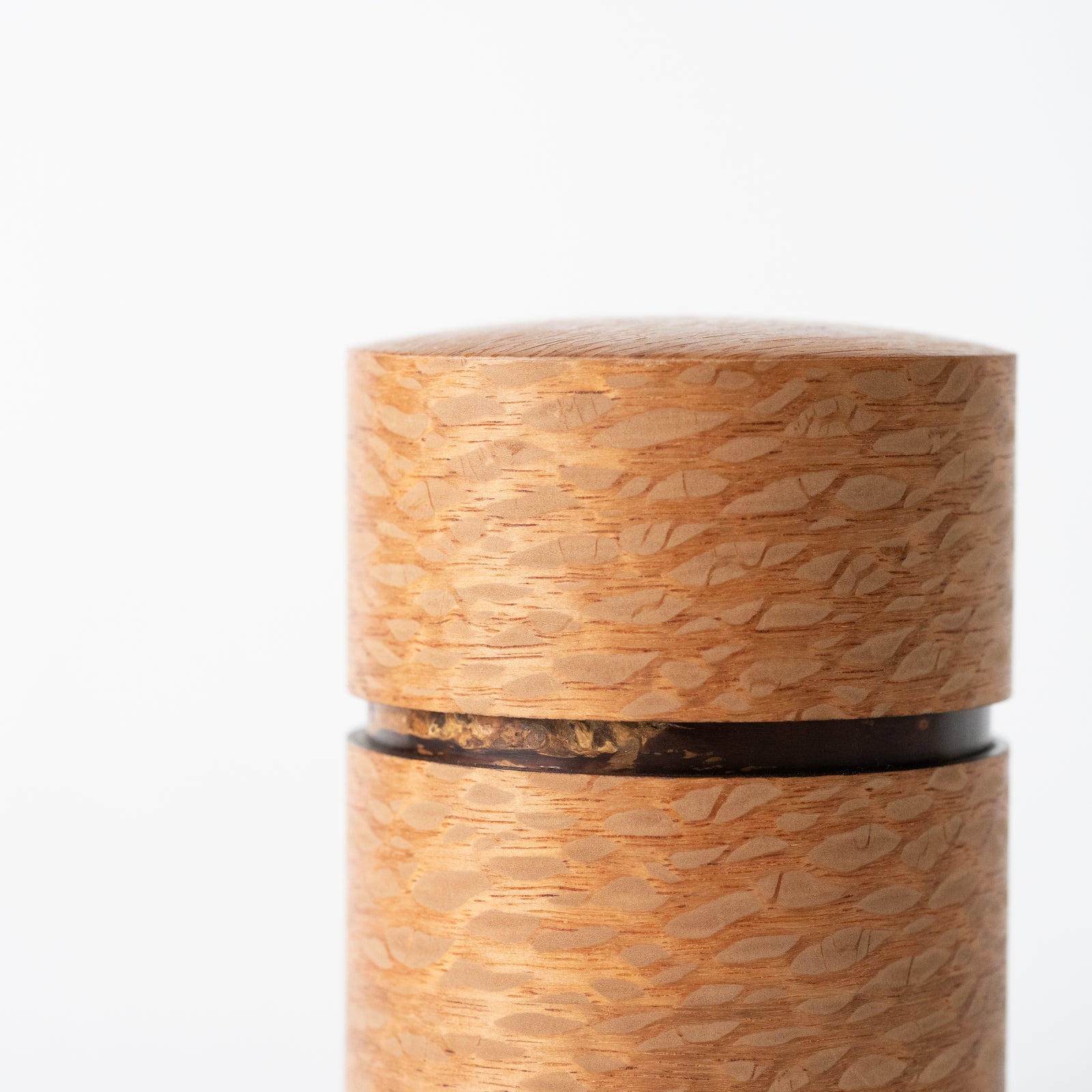 Obizutsu Tea Caddy (Large) / Silkyoak – HULS GALLERY TOKYO