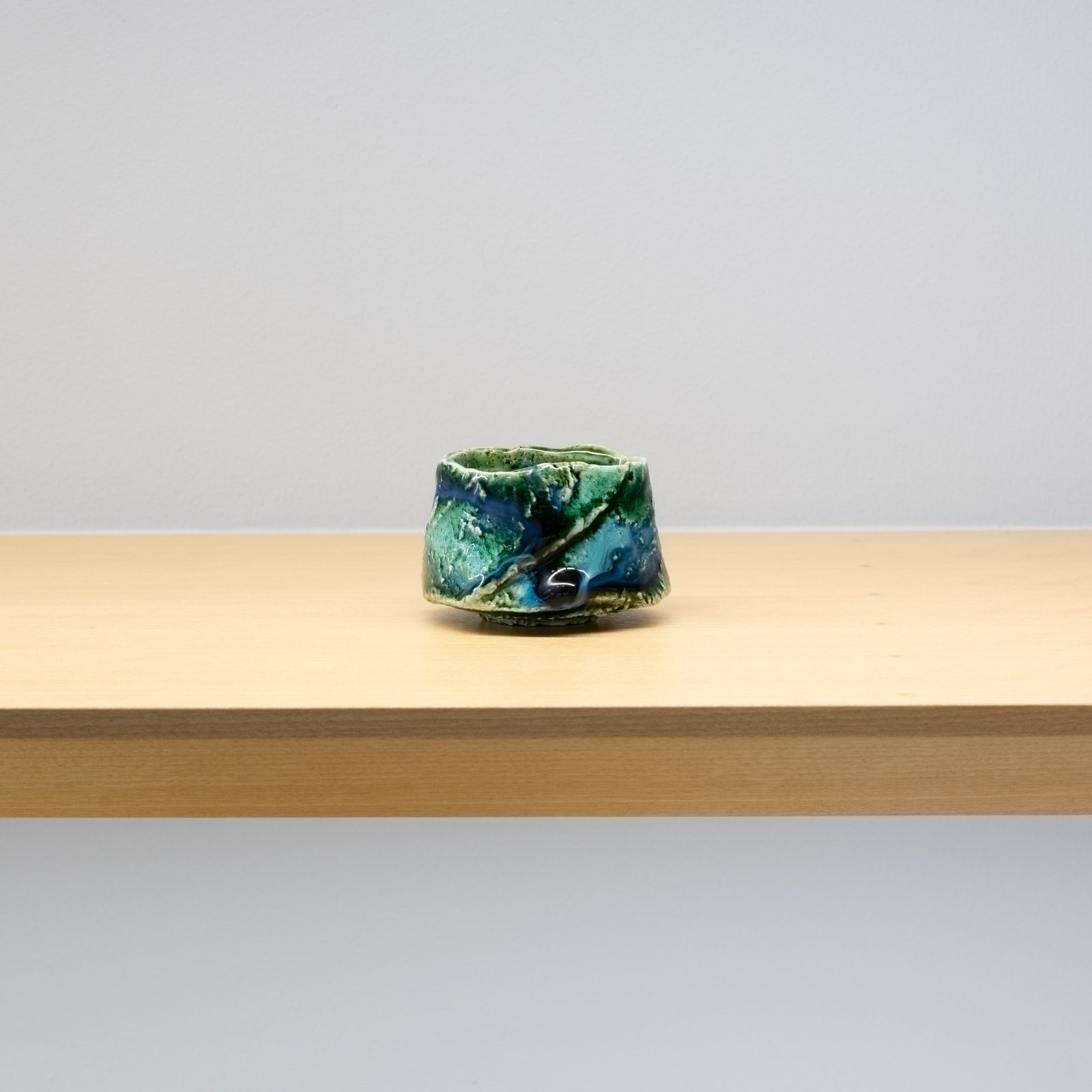 山口真人 / 織部ぐい呑（一点物） – HULS GALLERY TOKYO | 現代